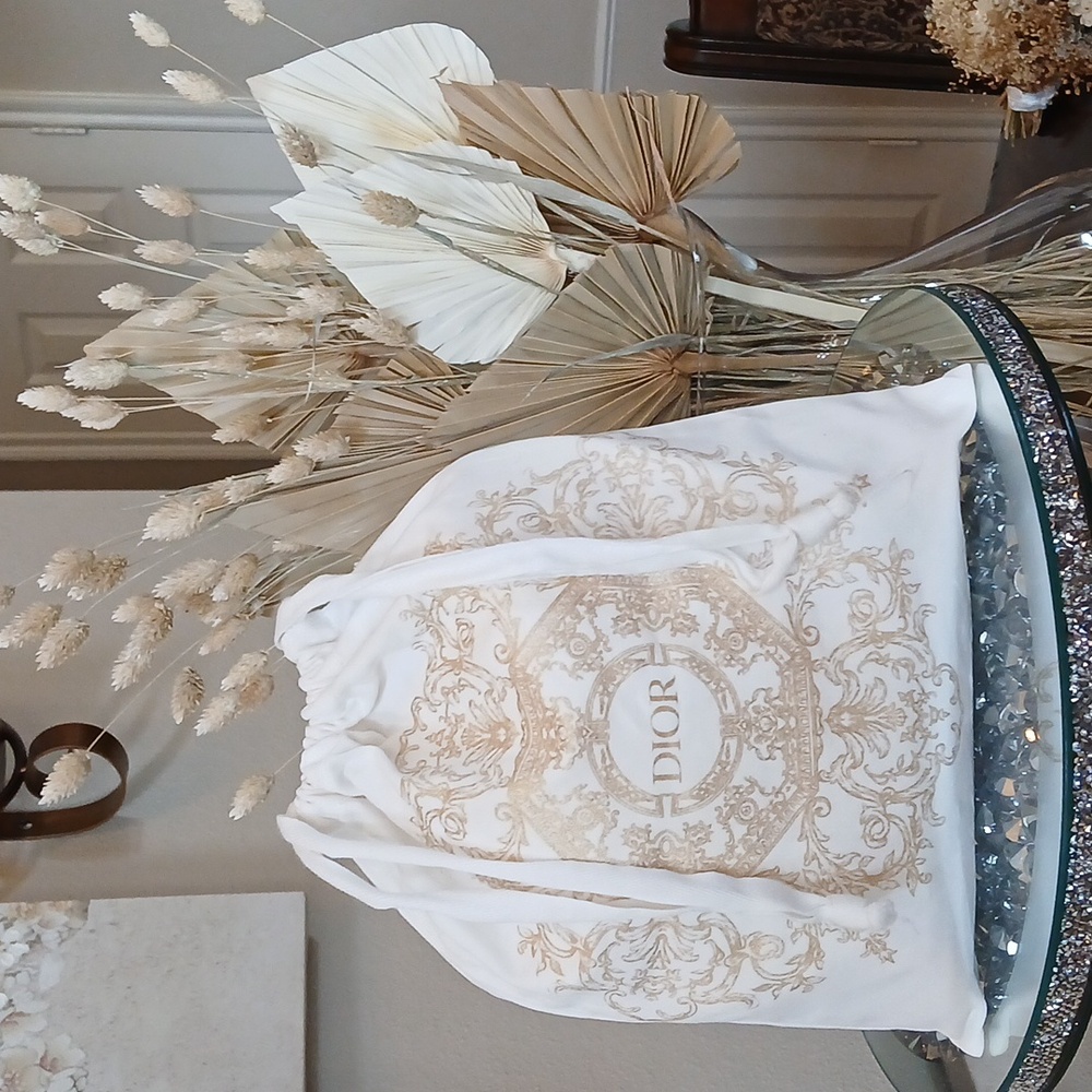 Dior Novelty Drawstring Pouch Limited Edition White And Gold - Picture 3 of 17
